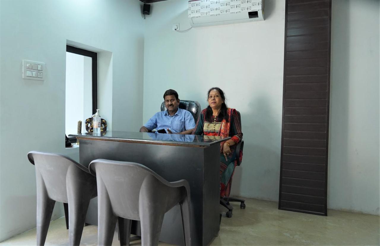 Hotel Siddharth Tanakpur Eksteriør bilde