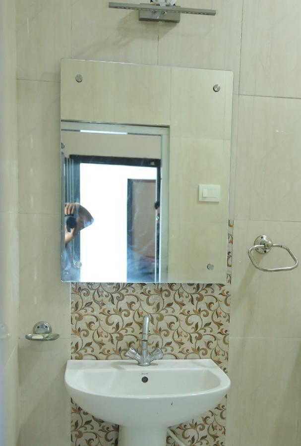 Hotel Siddharth Tanakpur Eksteriør bilde